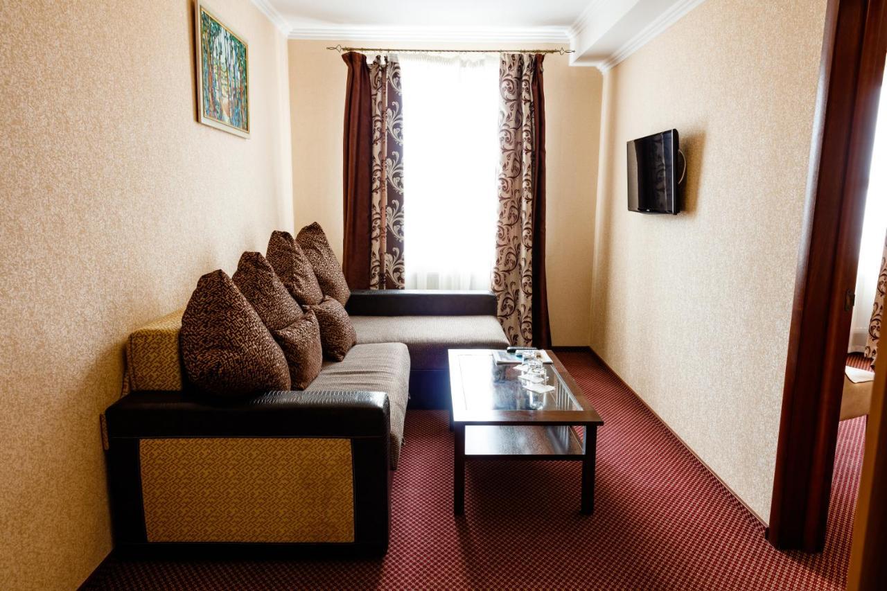 Hôtel Argo à Lviv Extérieur photo